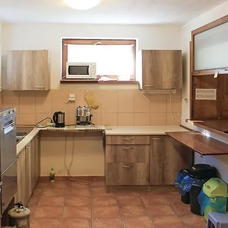 Six Bedroom Holiday In Tatranska * Štrba